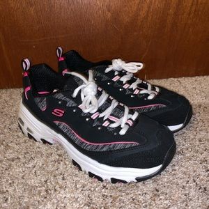 Sketchers Air-Cooled Memory Foam Sneakers